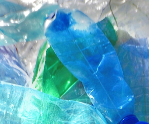 Avec sa Chrysalis, Earthwake transforme les déchets plastiques en carburants
