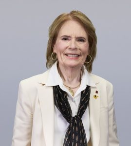 Barbara Finlayson-Pitts a contribué à améliorer la compréhension des mécanismes fondamentaux de la chimie atmosphérique Barbara Finlayson-Pitts a contribué à améliorer la compréhension des mécanismes fondamentaux de la chimie atmosphérique