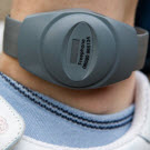 Affaire DSK : comment fonctionne un bracelet électronique ?